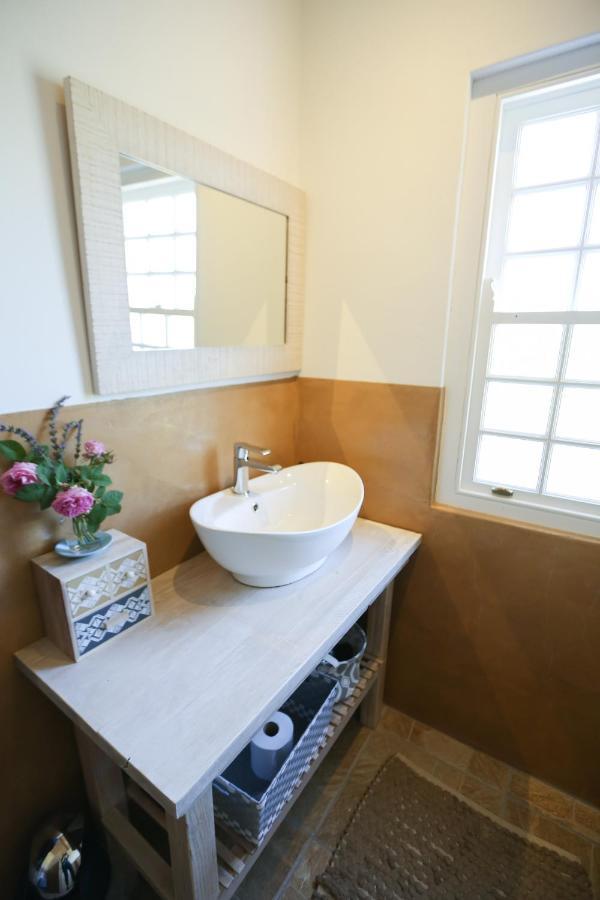 Jacaranda Wine And Guestfarm Villa Wellington Exterior photo